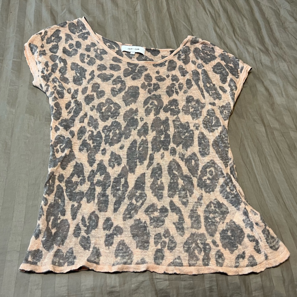 Pink leopard short sleeve shirt.  John and Jenn.  Size small.